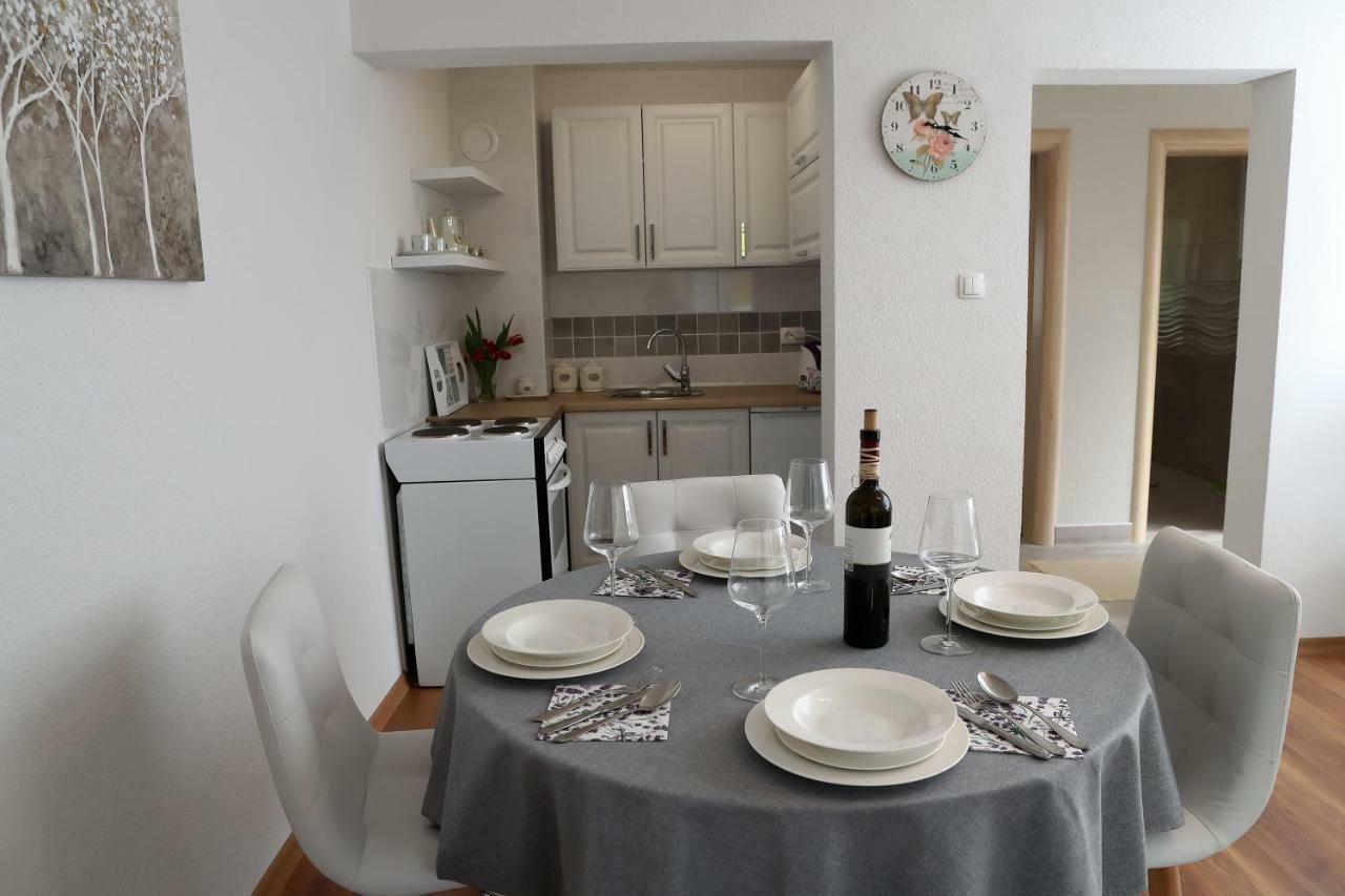 Apartman Sofia Otočac Exteriör bild